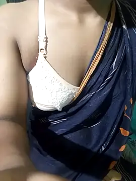 Snapshot of Cute_Couple59 chatting on October 19, 12:46 am Cute Couple59 online show from October 19, 12:46 am