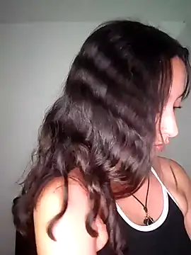 Vale stone  online show from March 4, 3:36 am