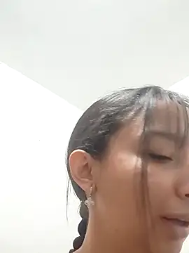 Vale stone  online show from February 9, 11:36 pm