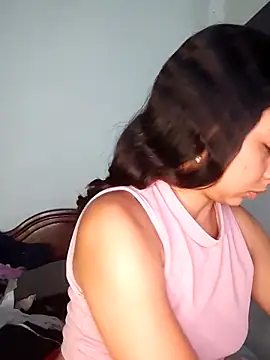 Vale stone  online show from March 7, 4:19 am