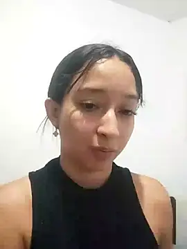 Vale stone  online show from February 28, 3:28 am