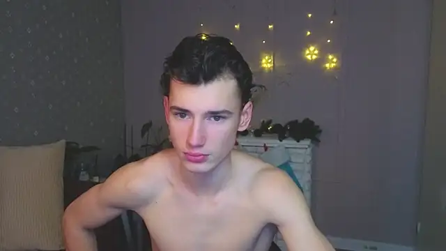 Snapshot of Max_Foks chatting on January 9, 7:37 am Max Foks online show from January 9, 7:37 am