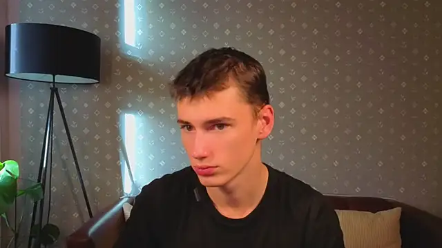 Snapshot of Max_Foks chatting on September 30, 4:40 am Max Foks online show from September 30, 4:40 am