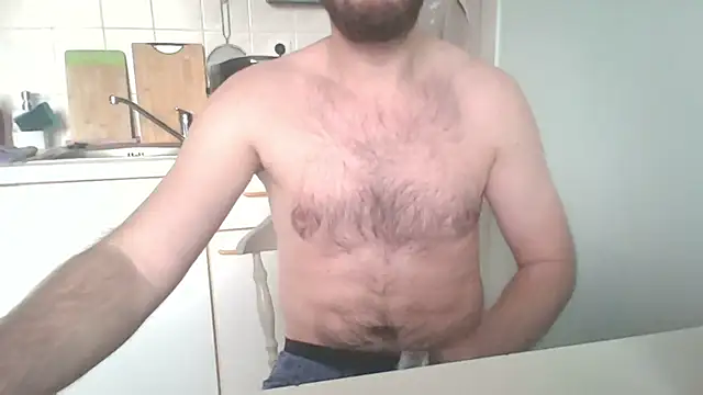 Snapshot of Astleitx chatting on November 18, 2:31 pm Astleitx online show from November 18, 2:31 pm