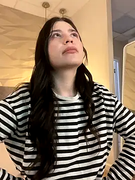 Valerie Ohara online show from October 10, 4:35 am