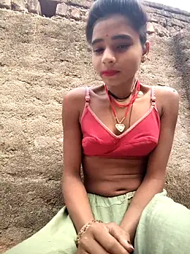 Snapshot of R_Roshni chatting on January 18, 2:26 am R Roshni online show from January 18, 2:26 am