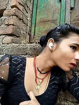 Snapshot of R_Roshni chatting on October 3, 5:31 am R Roshni online show from October 3, 5:31 am