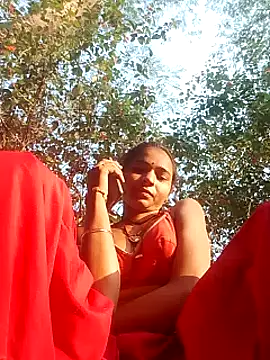 Snapshot of R_Roshni chatting on December 5, 2:21 am R Roshni online show from December 5, 2:21 am