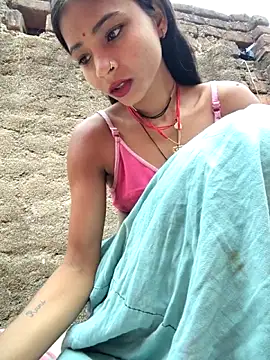 Snapshot of R_Roshni chatting on February 19, 1:57 am R Roshni online show from February 19, 1:57 am