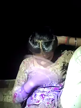 Snapshot of R_Roshni chatting on October 18, 3:36 pm R Roshni online show from October 18, 3:36 pm