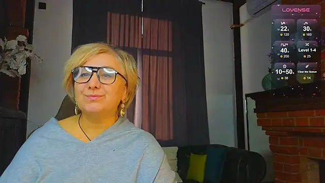 Snapshot of Marta_Wils chatting on October 29, 3:27 am Marta Wils online show from October 29, 3:27 am