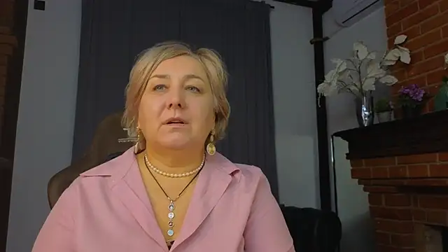 Marta Wils online show from October 11, 12:55 am