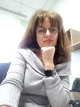 ValeriaLove43211 online show from November 4, 2:43 pm