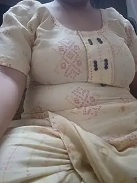 Snapshot of Jeya_thakur chatting on July 13, 10:14 am Jeya thakur online show from July 13, 10:14 am