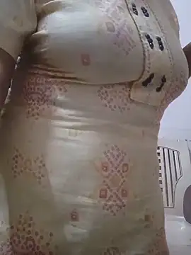 Snapshot of Jeya_thakur chatting on June 12, 6:33 am Jeya thakur online show from June 12, 6:33 am