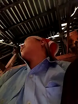 callistra online show from January 13, 6:50 am