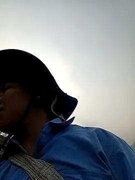 callistra online show from April 4, 1:12 am