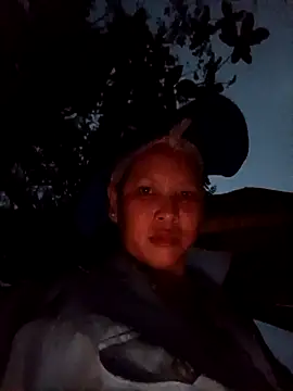 callistra online show from April 18, 11:45 am