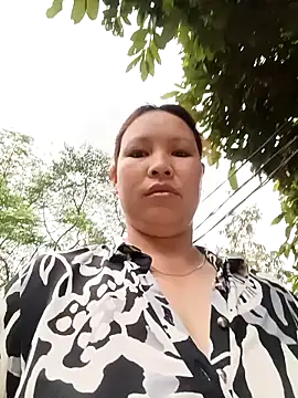 callistra online show from April 5, 11:00 pm