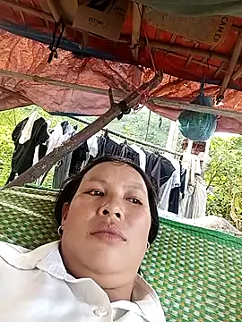 Snapshot of callistra chatting on October 8, 9:33 am callistra online show from October 8, 9:33 am