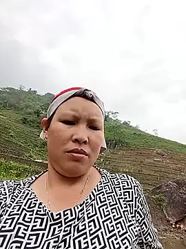 callistra online show from April 2, 5:47 am