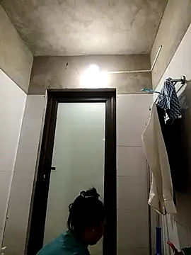 callistra online show from December 15, 1:06 pm