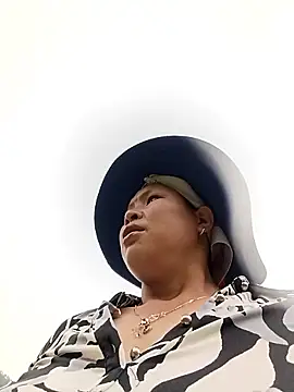 callistra online show from April 1, 4:36 am