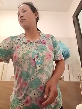 Snapshot of callistra chatting on October 17, 10:50 am callistra online show from October 17, 10:50 am