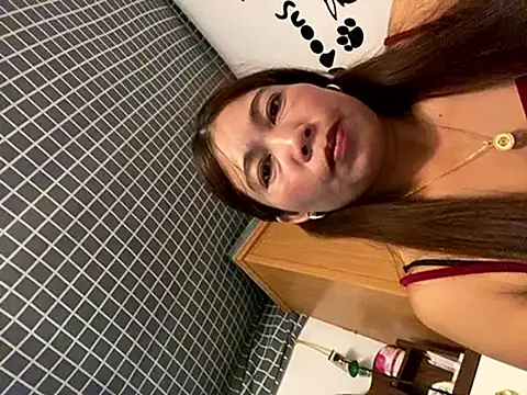 Snapshot of Milky-milk chatting on October 26, 1:44 pm Milky-milk online show from October 26, 1:44 pm