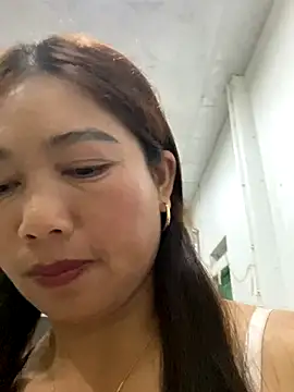 Snapshot of Milky-milk chatting on October 9, 2:39 pm Milky-milk online show from October 9, 2:39 pm