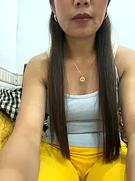 Snapshot of Milky-milk chatting on October 31, 1:52 pm Milky-milk online show from October 31, 1:52 pm