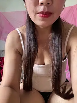 Snapshot of Milky-milk chatting on June 7, 3:45 am Milky-milk online show from June 7, 3:45 am