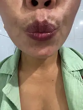 Milky-milk online show from March 25, 12:55 am