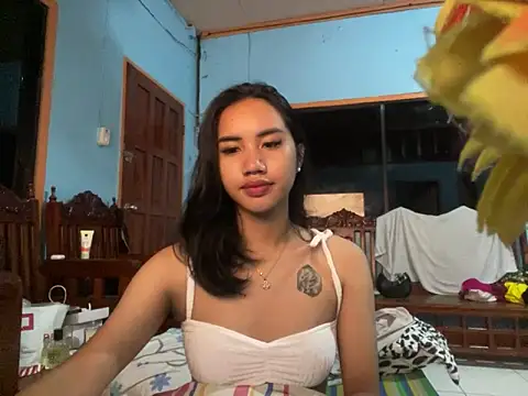 Snapshot of Divine_Goddesss chatting on September 28, 6:15 pm Divine Goddesss online show from September 28, 6:15 pm