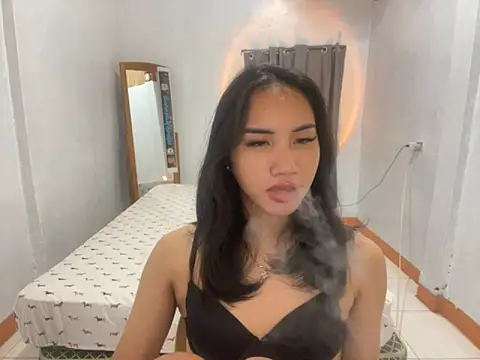 Snapshot of Divine_Goddesss chatting on September 30, 3:07 pm Divine Goddesss online show from September 30, 3:07 pm