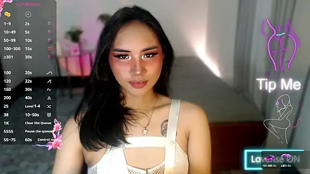 Snapshot of Divine_Goddesss chatting on September 28, 3:02 am Divine Goddesss online show from September 28, 3:02 am