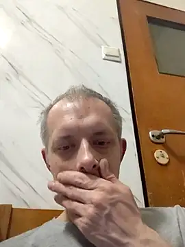 szajbusek41 online show from January 16, 4:00 pm