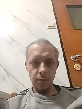 szajbusek41 online show from January 12, 3:41 pm