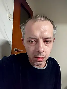 szajbusek41 online show from January 14, 2:59 am