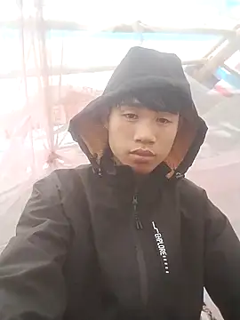 Snapshot of Nhyy_xx chatting on November 11, 1:11 am Nhyy xx online show from November 11, 1:11 am