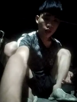 Snapshot of Nhyy_xx chatting on October 25, 1:56 pm Nhyy xx online show from October 25, 1:56 pm