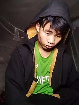 Snapshot of Nhyy_xx chatting on November 19, 10:37 am Nhyy xx online show from November 19, 10:37 am