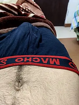 Snapshot of king_boy070 chatting on December 17, 9:47 am king boy070 online show from December 17, 9:47 am