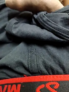 Snapshot of king_boy070 chatting on February 3, 6:33 am king boy070 online show from February 3, 6:33 am