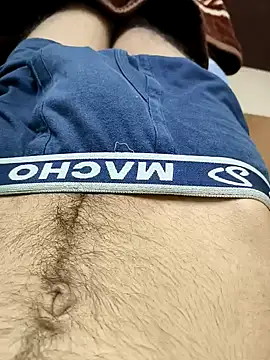 Snapshot of king_boy070 chatting on December 19, 12:07 pm king boy070 online show from December 19, 12:07 pm