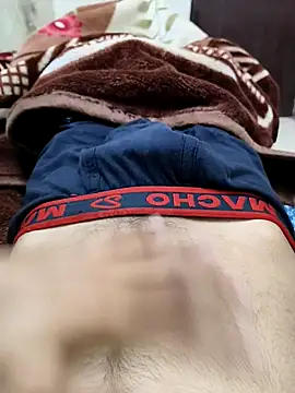 Snapshot of king_boy070 chatting on January 12, 6:47 pm king boy070 online show from January 12, 6:47 pm