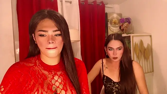 Snapshot of Tasha_Goddess chatting on December 15, 5:46 am Tasha Goddess online show from December 15, 5:46 am