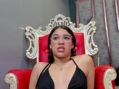 Snapshot of VioletaSolet chatting on October 3, 11:28 pm VioletaSolet online show from October 3, 11:28 pm