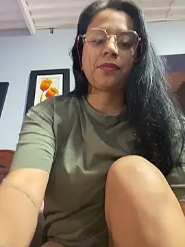 Snapshot of Rouus14 chatting on November 1, 9:14 am Rouus14 online show from November 1, 9:14 am