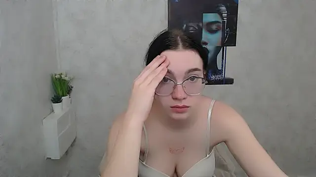 MiraBabe  online show from November 5, 7:33 am